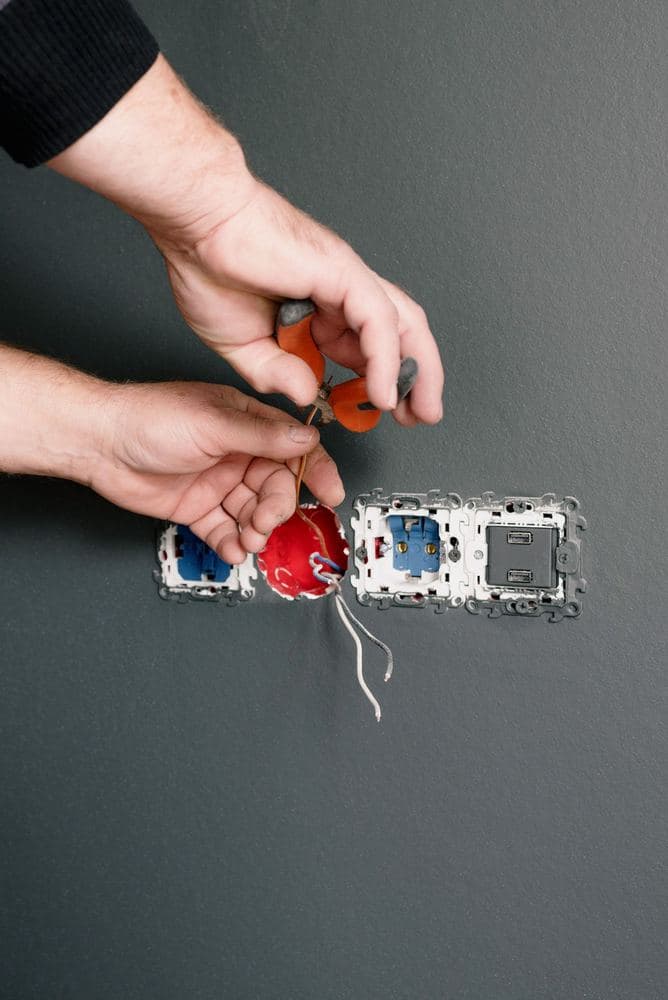 Wiring socket back-boxes